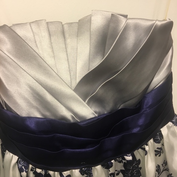 Paisley Strapless Dress - Picture 3 of 8